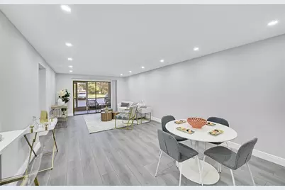 15251  Lakes Of Delray Blvd, Unit #335, Delray Beach, FL 33484 - Photo 8