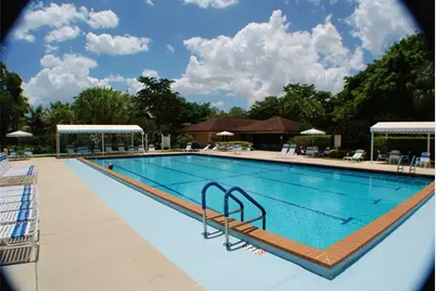 3900  Oaks Clubhouse Dr, Unit #310, Pompano Beach, FL 33069 - Photo 32