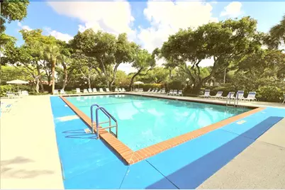 3900  Oaks Clubhouse Dr, Unit #310, Pompano Beach, FL 33069 - Photo 26