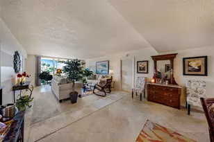 3980 Oaks Clubhouse Dr, Pompano Beach, FL 33069 - Photo 8