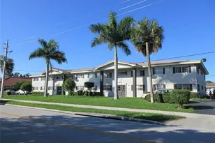 4240 Woodside Dr, Coral Springs, FL 33065 - Photo 2