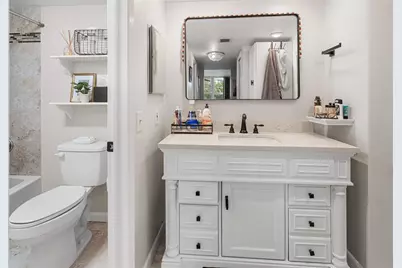 3930  Oaks Clubhouse Dr, Unit #304, Pompano Beach, FL 33069 - Photo 26