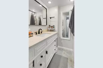 3930  Oaks Clubhouse Dr, Unit #304, Pompano Beach, FL 33069 - Photo 28