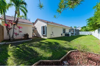 1347  Seagrape, Weston, FL 33326 - Photo 10