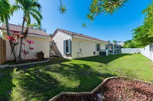 1347 Seagrape, Weston, FL 33326 - Photo 10
