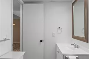 2720 N Pine Island Rd, Sunrise, FL 33322 - Photo 32