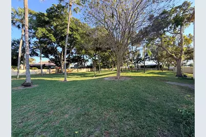 136 S Cypress Rd, Unit #317, Pompano Beach, FL 33060 - Photo 24