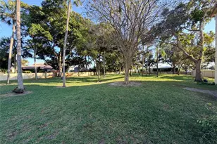 136 S Cypress Rd, Pompano Beach, FL 33060 - Photo 24