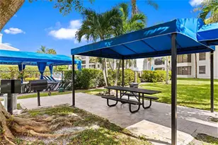 1719 Whitehall Dr, Davie, FL 33324 - Photo 38