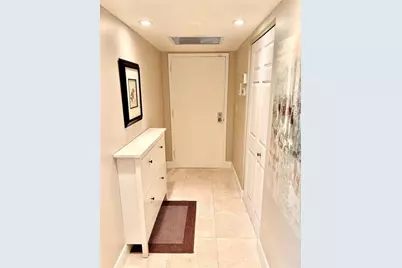 3200  Port Royale Dr, Unit #1706, Fort Lauderdale, FL 33308 - Photo 12