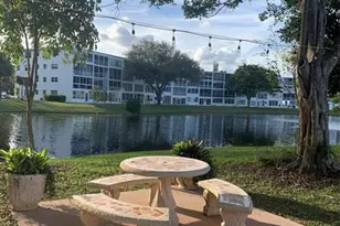 2150 Cambridge G, Deerfield Beach, FL 33442 - Photo 10