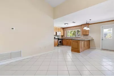 4245 NW 114th Ave, Sunrise, FL 33323 - Photo 12