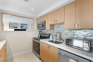 9470 Live Oak Pl Unit, Davie, FL 33324 - Photo 12