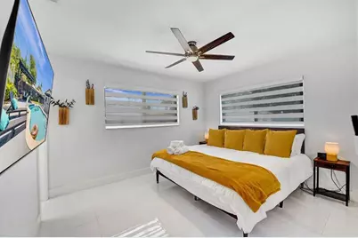 6740  Custer, Hollywood, FL 33024 - Photo 8