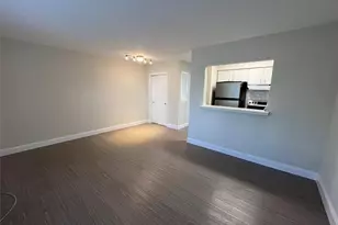 700 SE 13th St, Fort Lauderdale, FL 33316 - Photo 1