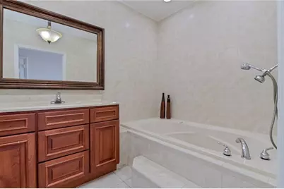 19 SE 19 Av, Pompano Beach, FL 33060 - Photo 18