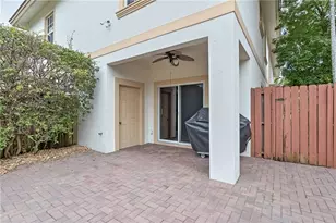 19 SE 19th Ave, Pompano Beach, FL 33060 - Photo 32