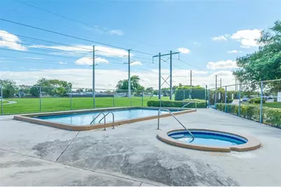 1424 NW 97th Ter, Unit #280, Hollywood, FL 33024 - Photo 12