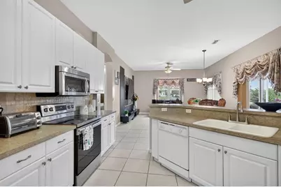 544 SW Lake Manatee Way, Port Saint Lucie, FL 34986 - Photo 14