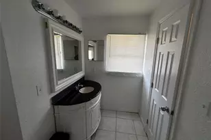 1703 N 43rd St, Fort Pierce, FL 34947 - Photo 6