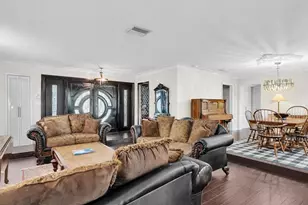 2116 NE 62nd St, Fort Lauderdale, FL 33308 - Photo 10