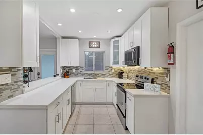 954 NE 26th Ave, Pompano Beach, FL 33062 - Photo 28