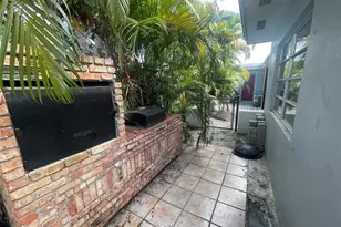 3361 NE 16th Ave, Oakland Park, FL 33334 - Photo 2