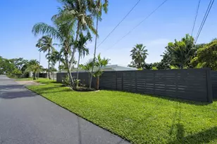 100 NE 22nd St, Wilton Manors, FL 33305 - Photo 4