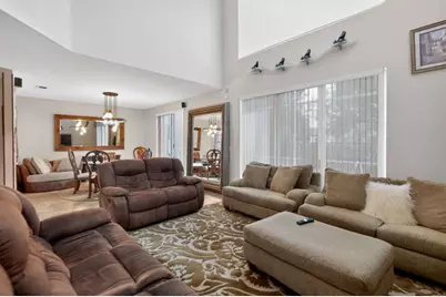 15158 SW 49th St, Davie, FL 33331 - Photo 6