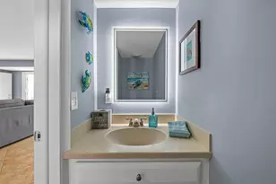 2201 N Surf Rd, Hollywood, FL 33019 - Photo 48