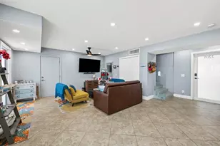 2203 N Surf Rd, Hollywood, FL 33019 - Photo 28