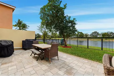 655 Gazetta Way, West Palm Beach, FL 33413 - Photo 28