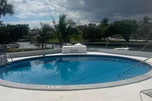 467 Golden Isles Dr, Hallandale Beach, FL 33009 - Photo 4