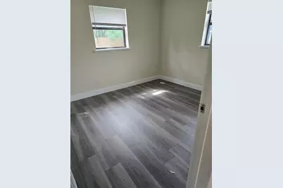 1700 NW 15th Ter, Fort Lauderdale, FL 33311 - Photo 4