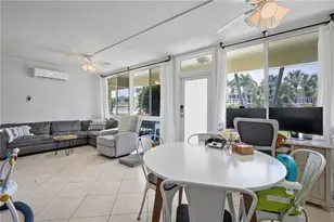 2755 NE 28th Ave, Lighthouse Point, FL 33064 - Photo 4