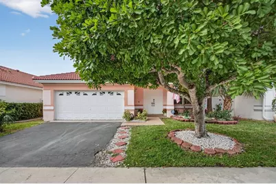 3071 NW 71st Avenue, Margate, FL 33063 - Photo 2