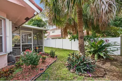 3071 NW 71st Avenue, Margate, FL 33063 - Photo 10