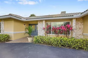 22299 Solitude Dr, Boca Raton, FL 33428 - Photo 4