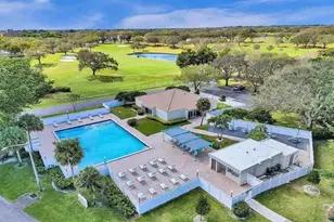 3001 W Rolling Hills Cir, Davie, FL 33328 - Photo 2