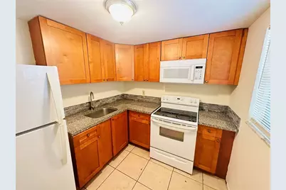 15600 NW 7th Ave, Unit #512, Miami, FL 33169 - Photo 1