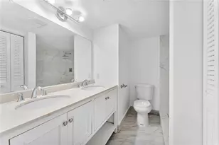 1052 Hythe C Unit, Boca Raton, FL 33434 - Photo 8