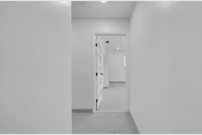 8850 NE 4th Ave, El Portal, FL 33138 - Photo 18