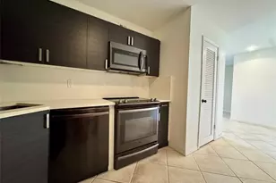 119 NE 19th Ct, Wilton Manors, FL 33305 - Photo 14