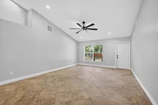 1941 SW Oakwood Rd, Port Saint Lucie, FL 34953 - Photo 18