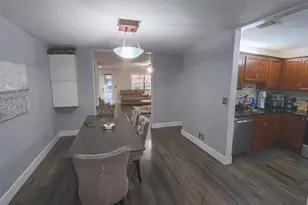 869 NW 47th St, Deerfield Beach, FL 33064 - Photo 4