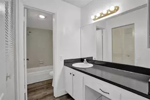 9101 Lime Bay Blvd, Tamarac, FL 33321 - Photo 14