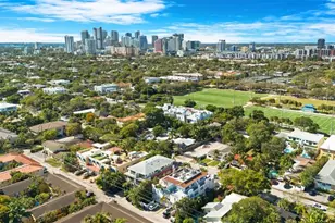 732 NE 15th Ave, Fort Lauderdale, FL 33304 - Photo 2