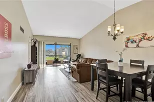 7300 NW 1st St, Plantation, FL 33317 - Photo 12