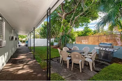 1017 NE 14th Ave, Fort Lauderdale, FL 33304 - Photo 10