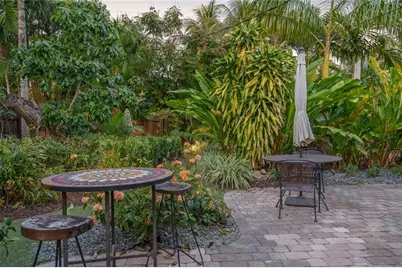 425 NE 25th St, Wilton Manors, FL 33305 - Photo 56